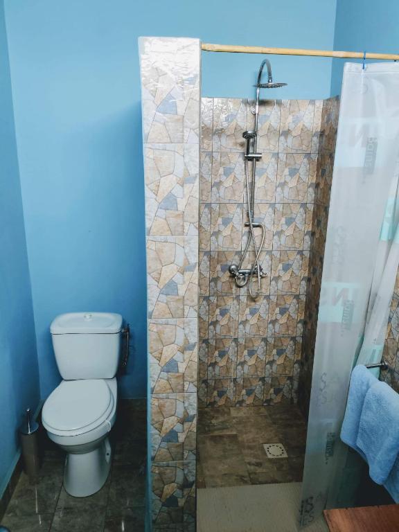 Mariamacounda douche